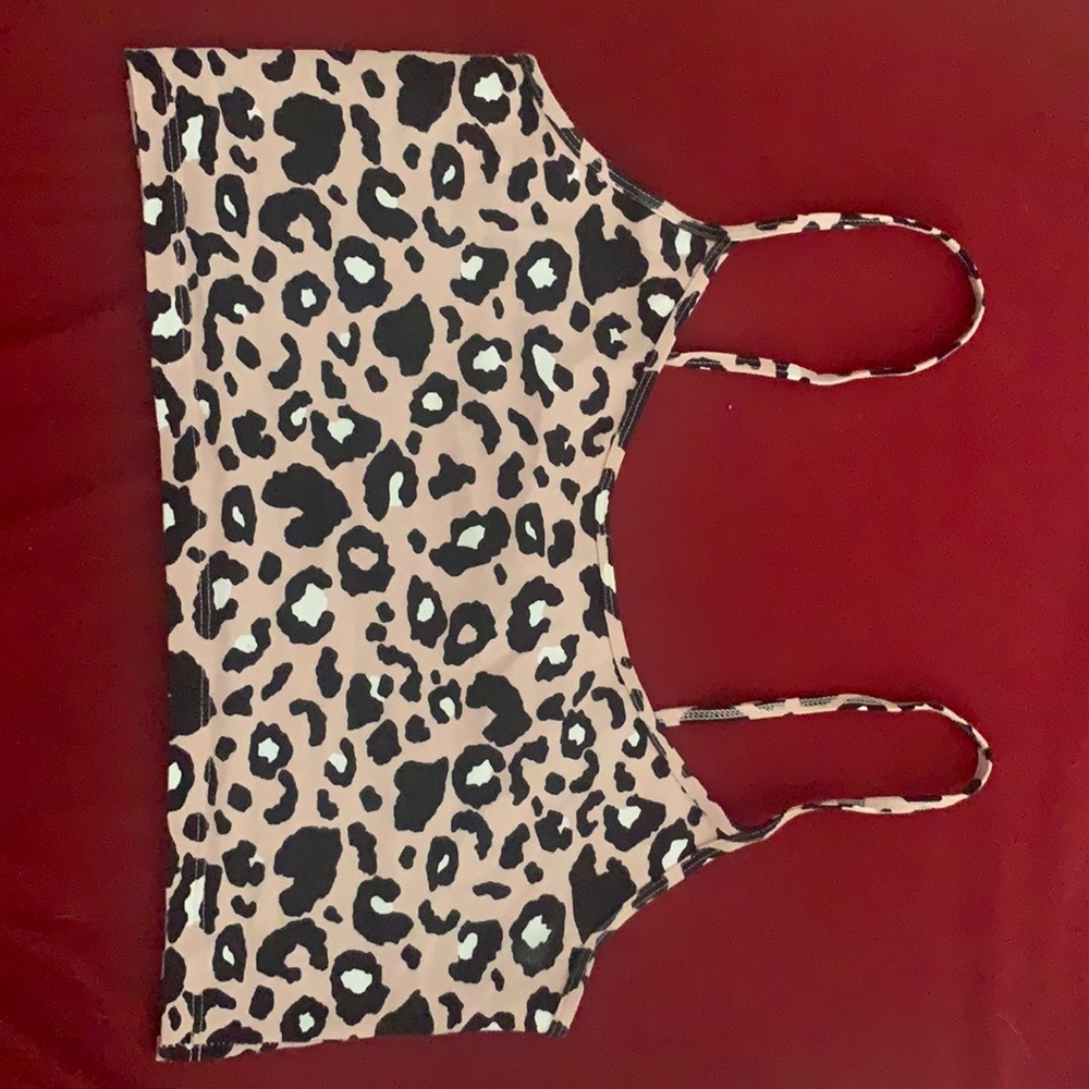 cheetah print crop top!
